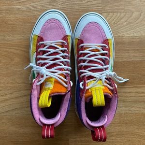 Vans Sk8-Hi MTE 2.0 DX Rainbow Colorblock